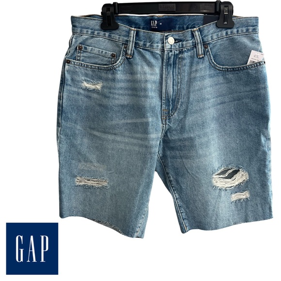 *NWT* GAP Mid Rise 9” Short | SIZE: 12(32) - Picture 11 of 11
